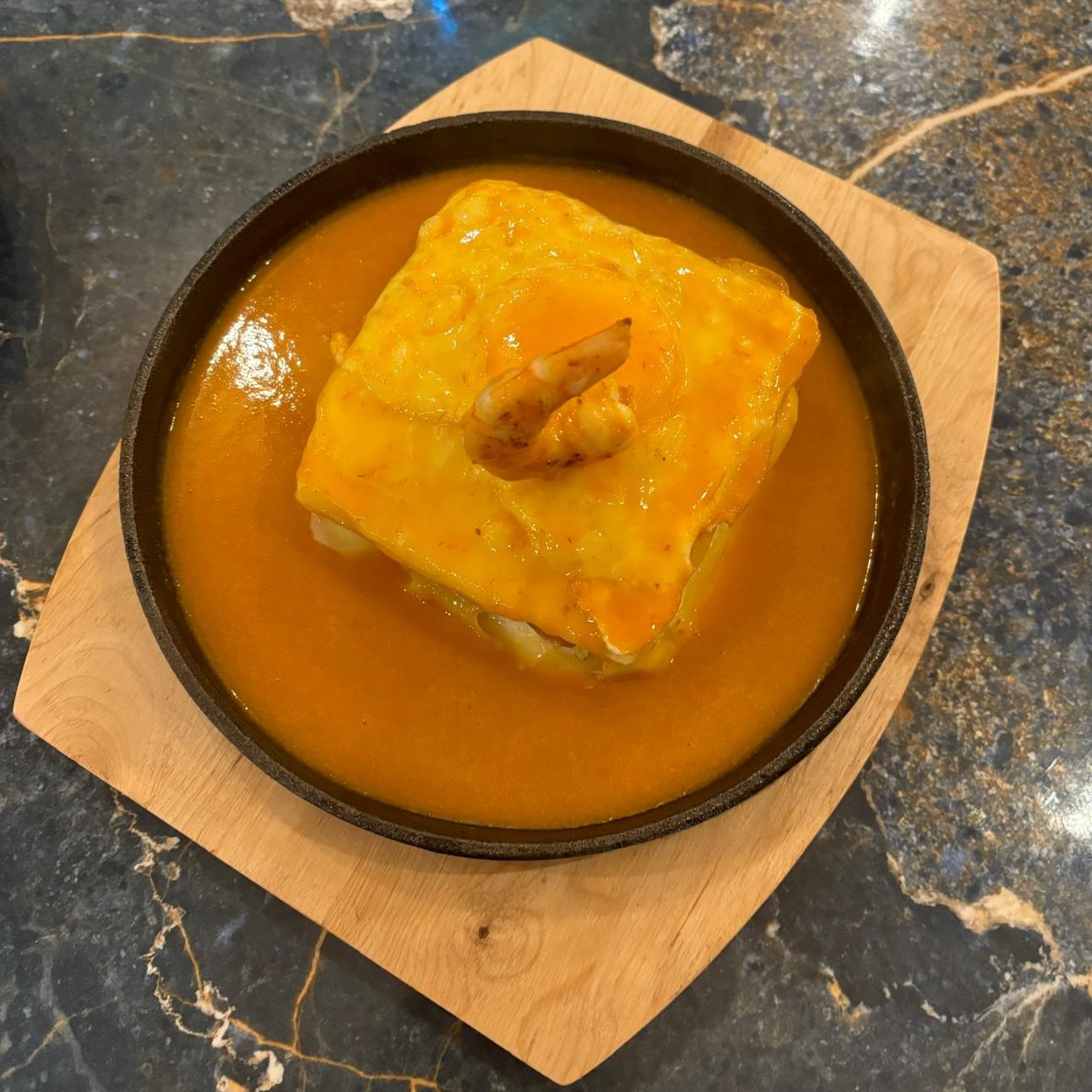 Francesinha de Camarão